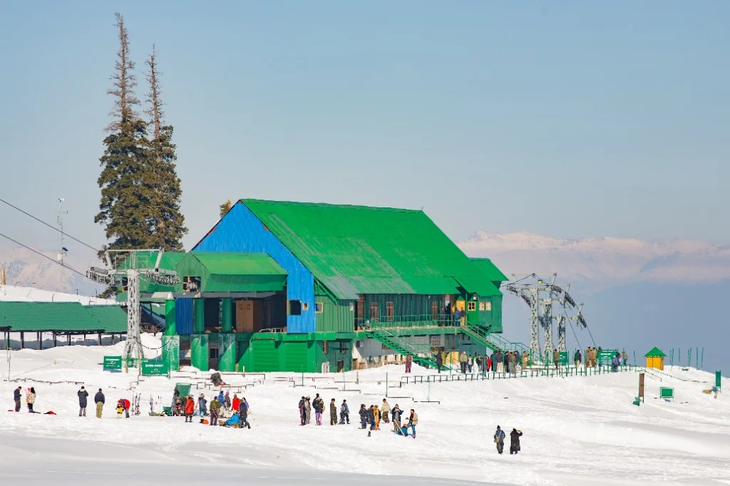 Cab in Kashmir